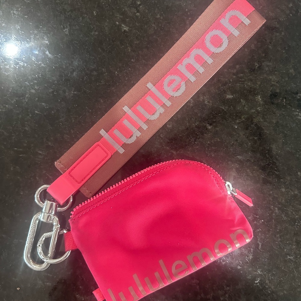 Lululemon Glaze Pink/Ancient Copper Clippable Card Holder & Key Ring Wristlet
